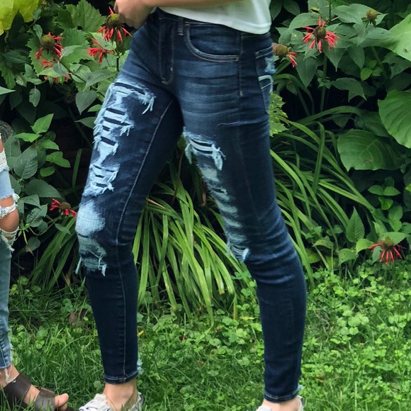 American Eagle conservative ripped skinny jeans - Picture 7 of 7